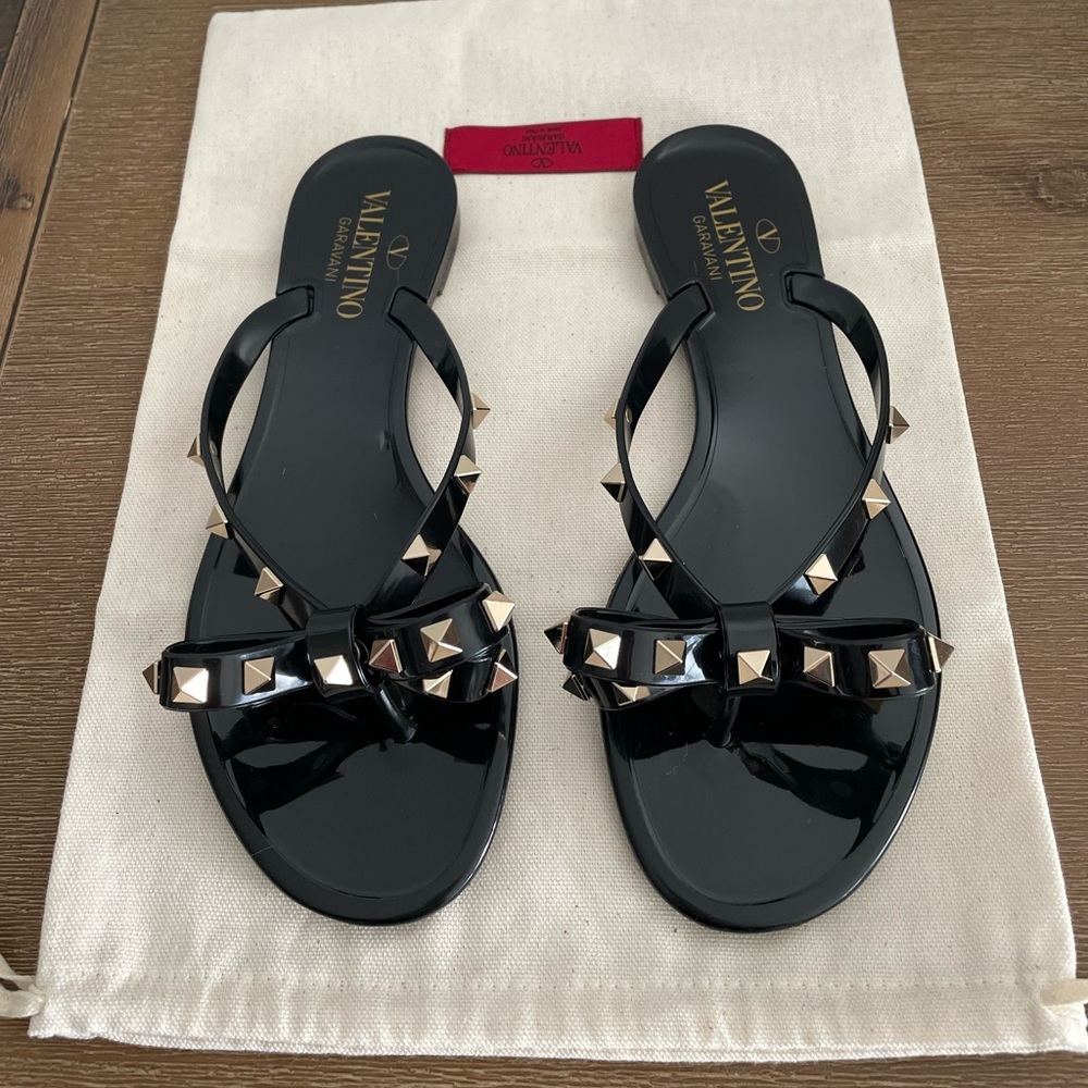 Valentino Rockstud Sandal size 37
